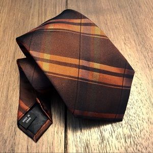 Calvin Klein Tie,great plaid in an amazing color!